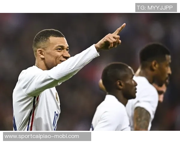 维尼修斯向皇马提出高额年薪和签字费要求欲与姆巴佩对标